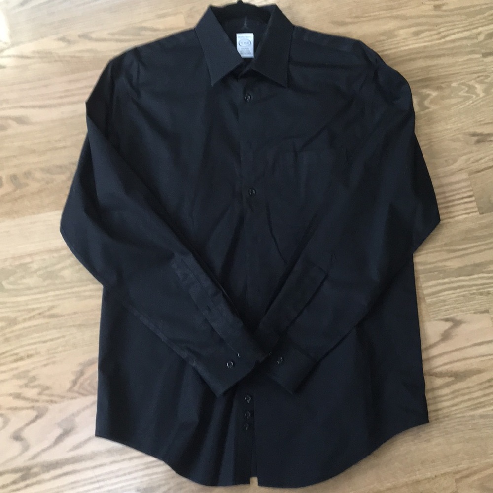 Men’s black dress shirt